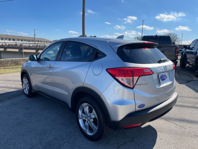 Used 2016 Honda HR-V LX image 3