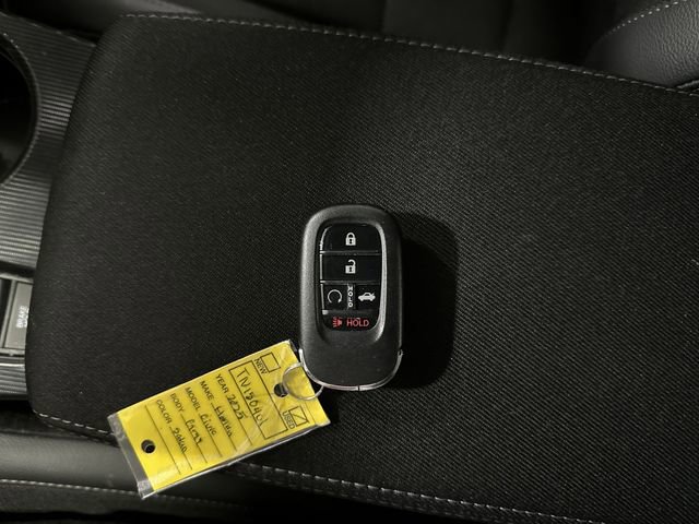 Used 2025 Honda Civic Sport image 31