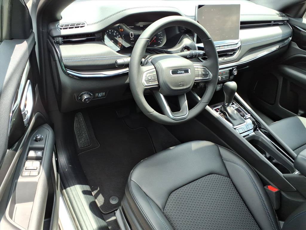 New 2026 Jeep Compass Latitude AWD/4WD image 19