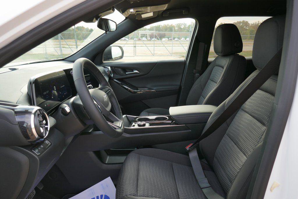 New 2026 Chevrolet Equinox LT w/ Midnight Edition image 12