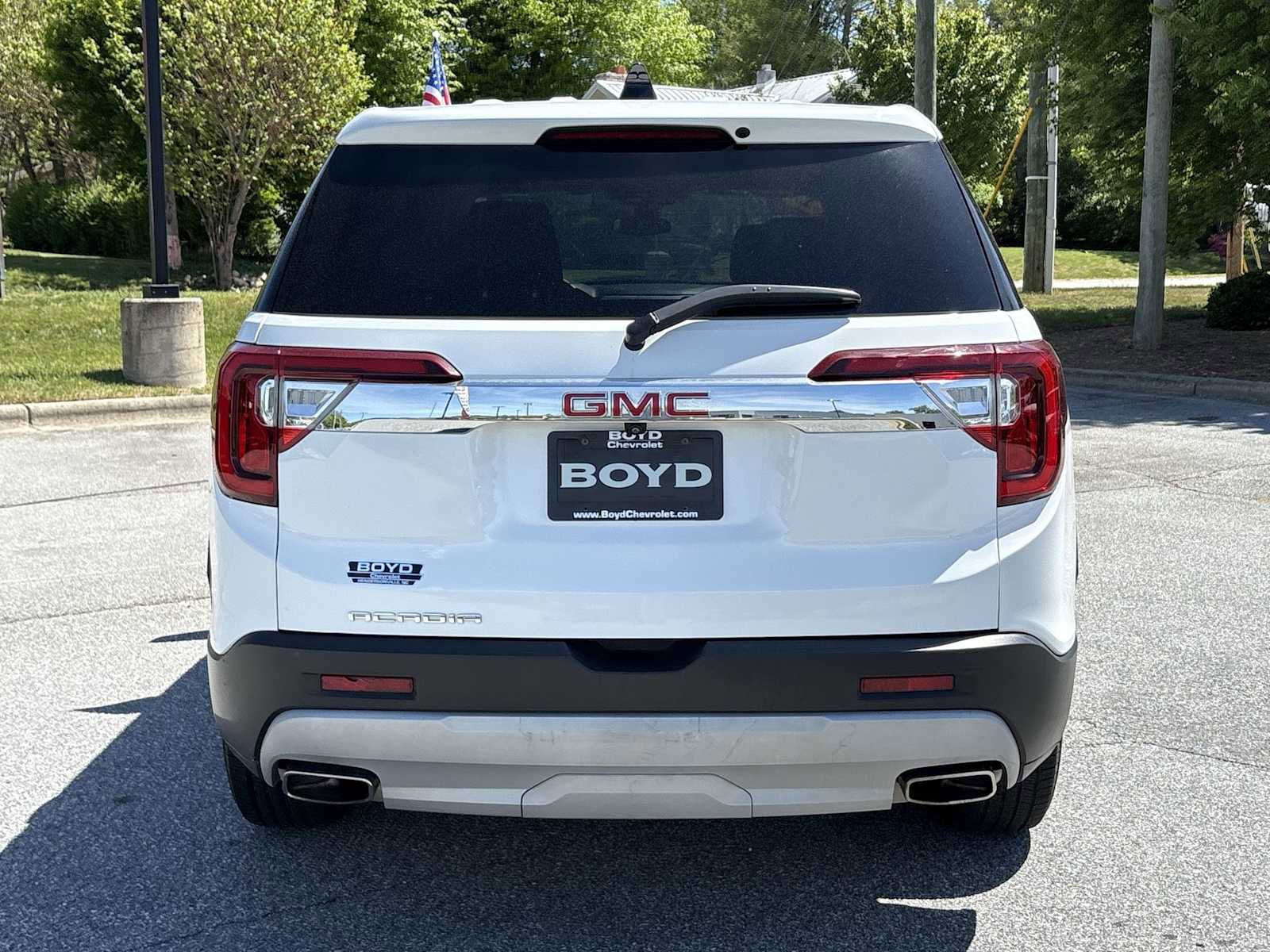 Used 2023 GMC Acadia SLE FWD image 7