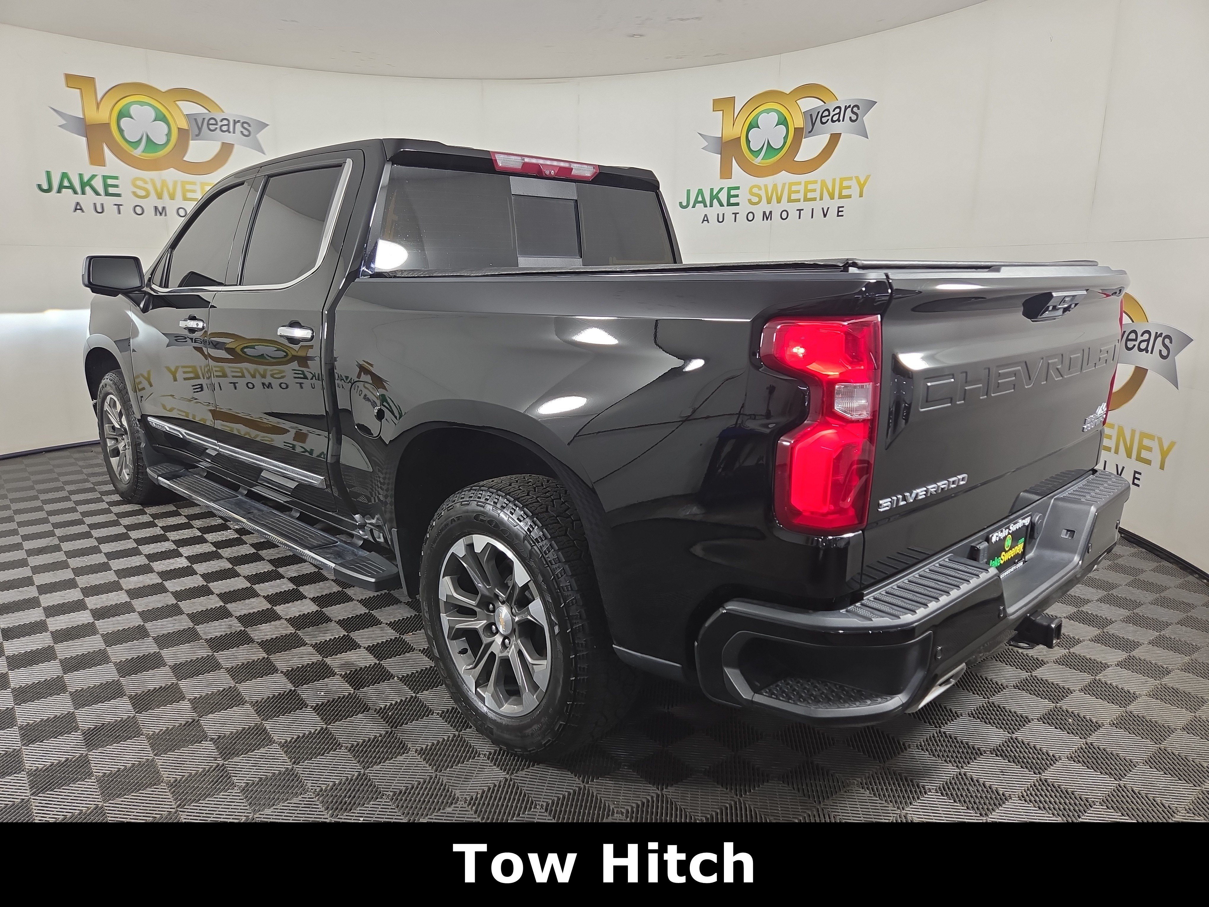 Certified 2023 Chevrolet Silverado 1500 High Country w/ Technology Package AWD/4WD image 6