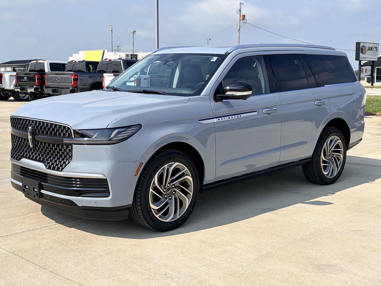 New 2027 Lincoln Navigator Reserve AWD/4WD image 46