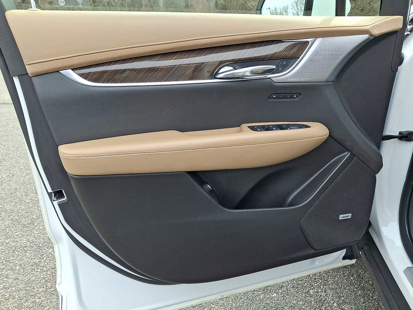 Used 2021 Cadillac XT6 Premium Luxury w/ Platinum Package image 13