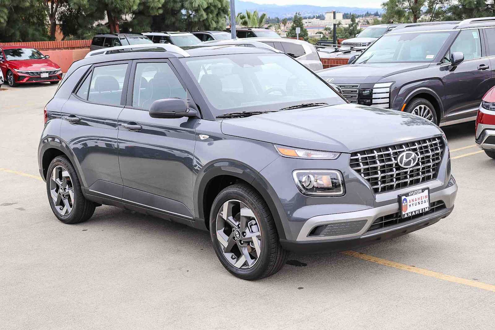 New 2026 Hyundai Venue SEL FWD image 3