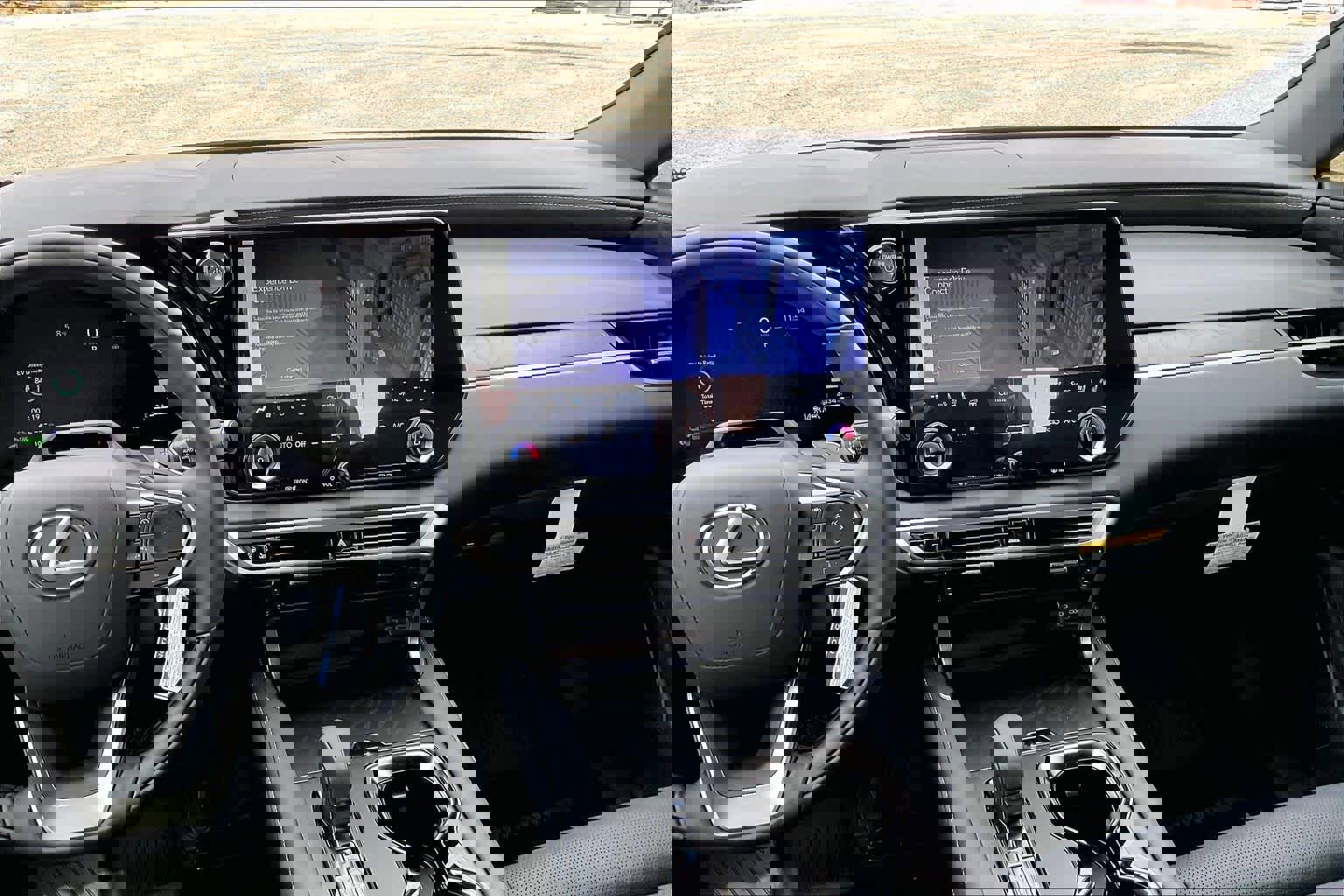 New 2026 Lexus RX 450h Luxury image 6