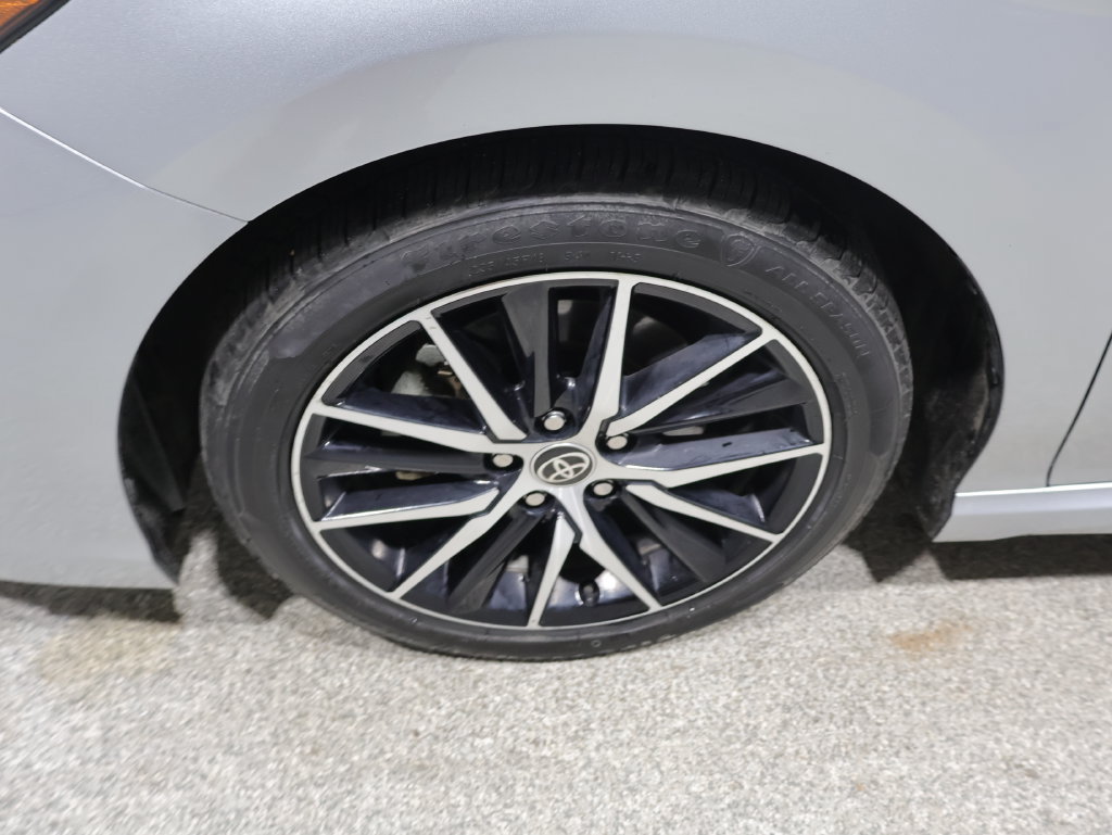 Used 2023 Toyota Camry SE w/ Convenience Package FWD image 9