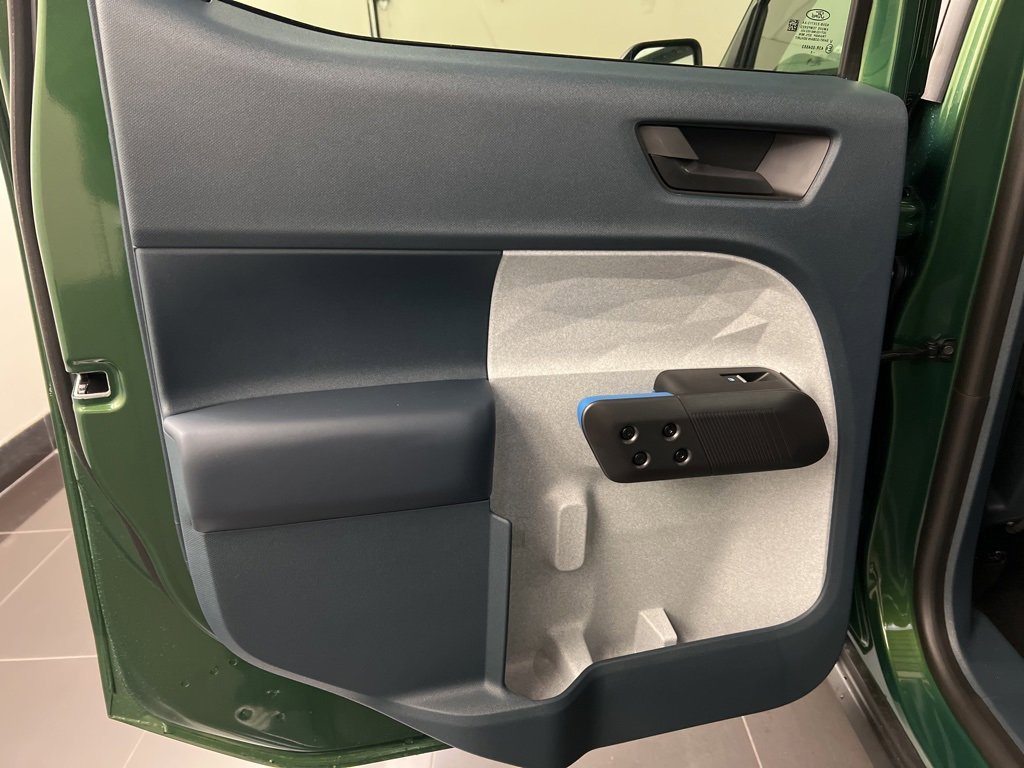 New 2025 Ford Maverick XLT w/ XLT Luxury Package image 29