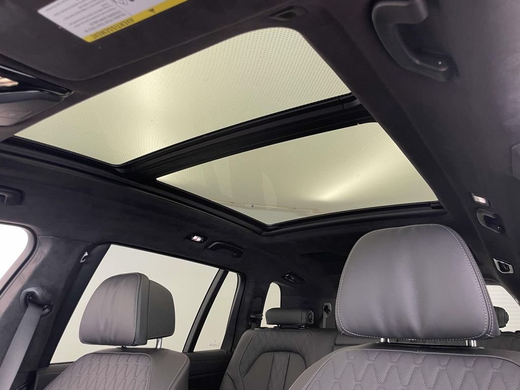New 2027 BMW X7 M60i AWD/4WD image 15