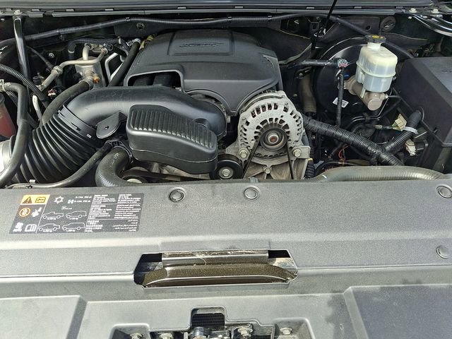 Used 2013 Chevrolet Suburban LT w/ Luxury Package image 27