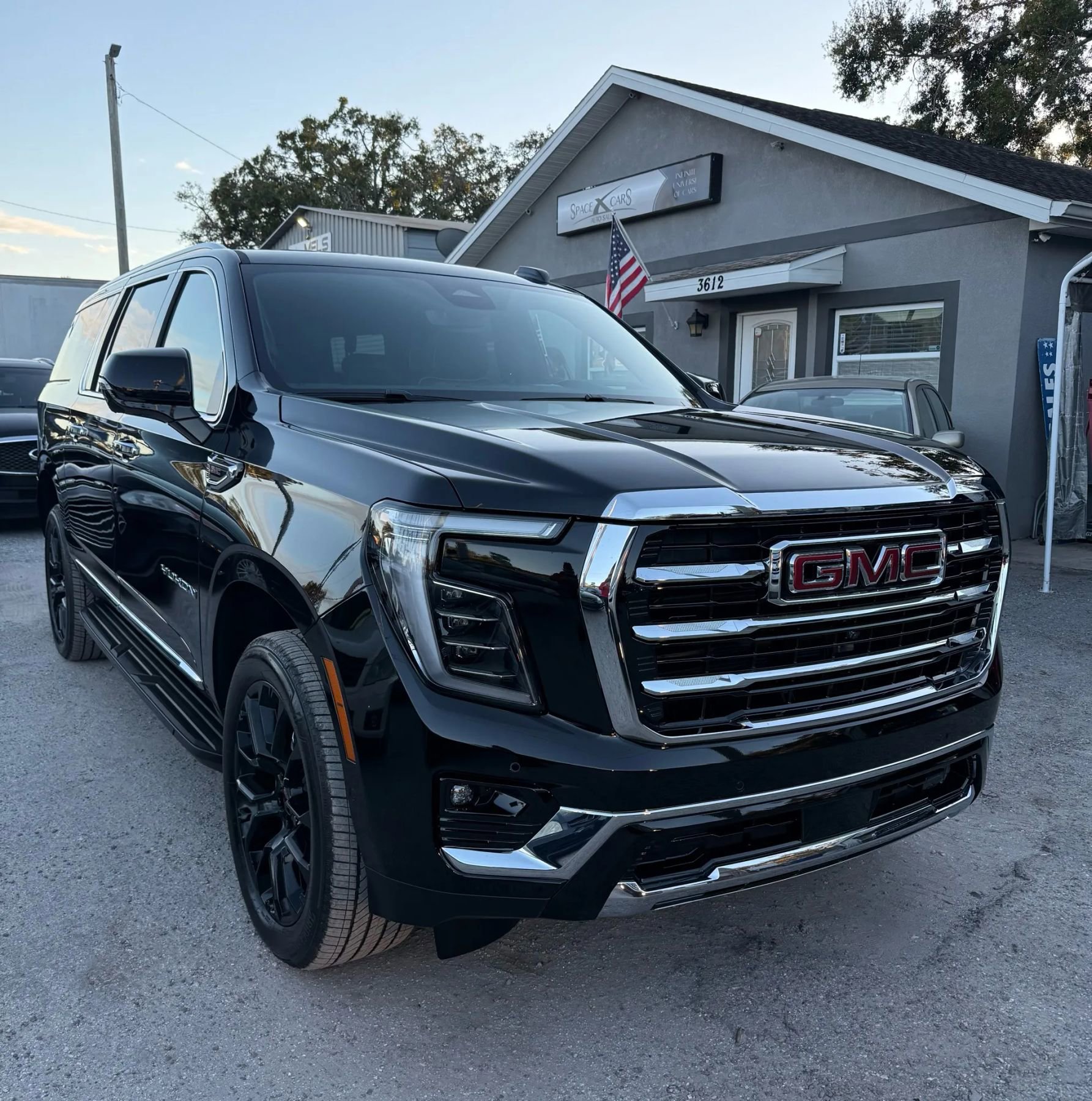 Used 2026 GMC Yukon XL Elevation w/ Elevation Premium Package AWD/4WD image 10