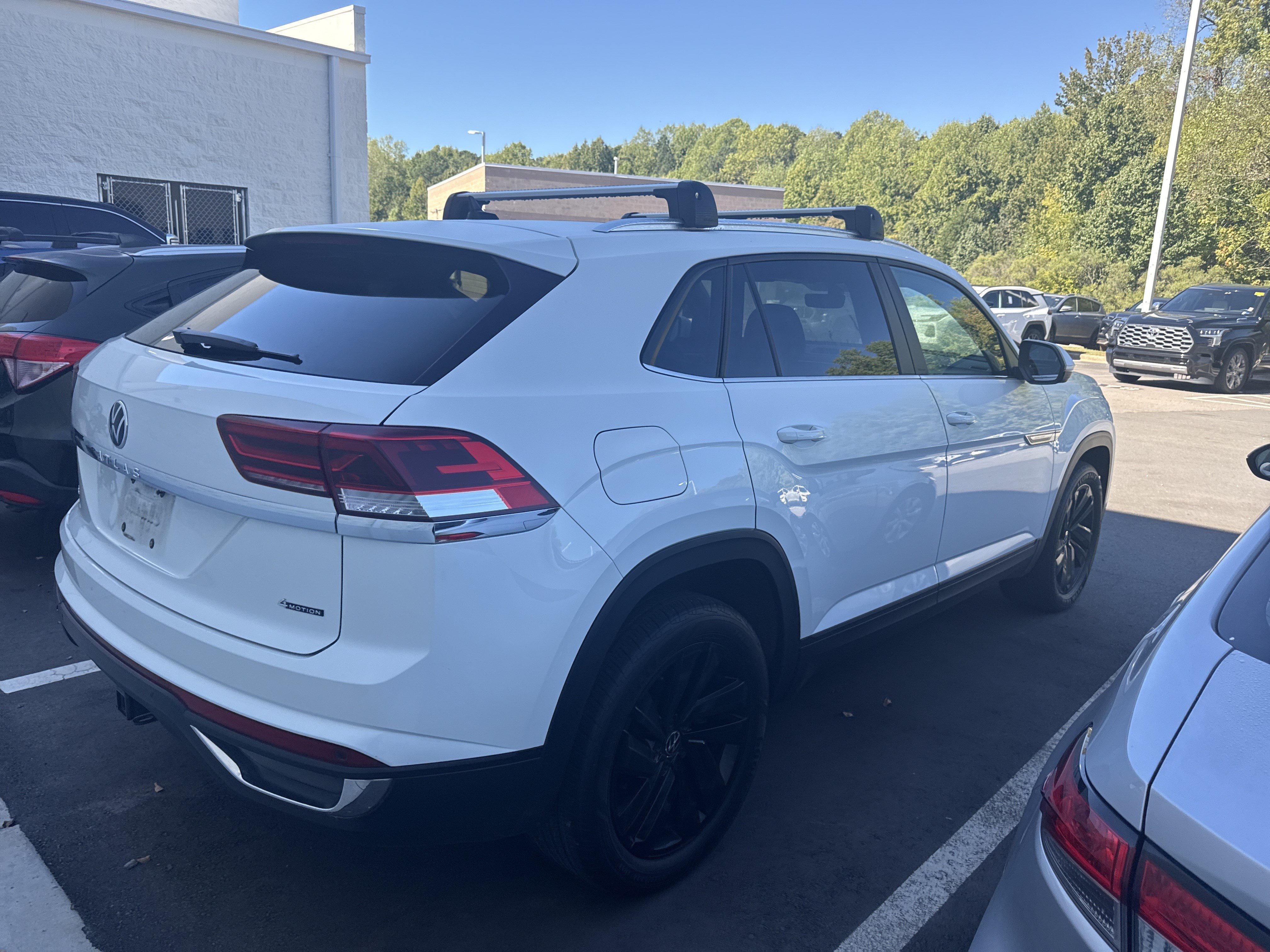 Used 2023 Volkswagen Atlas Cross Sport SE w/ Panoramic Sunroof Package AWD/4WD image 41