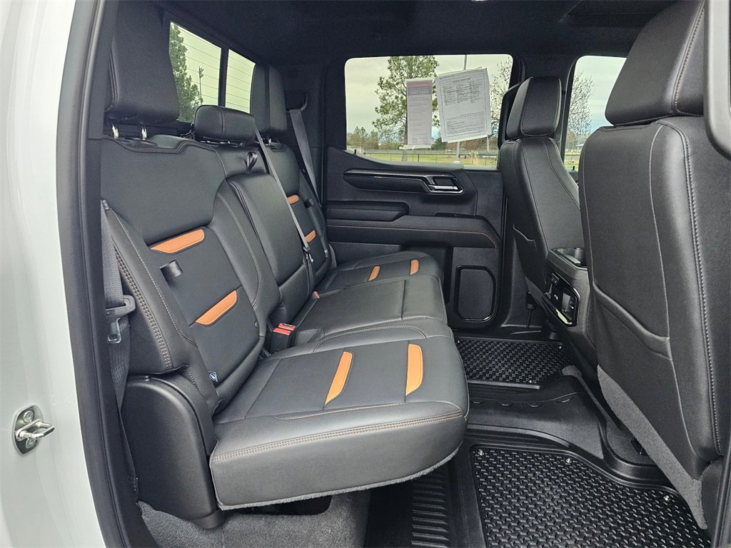 Used 2022 GMC Sierra 1500 AT4 w/ AT4 Premium Package image 12