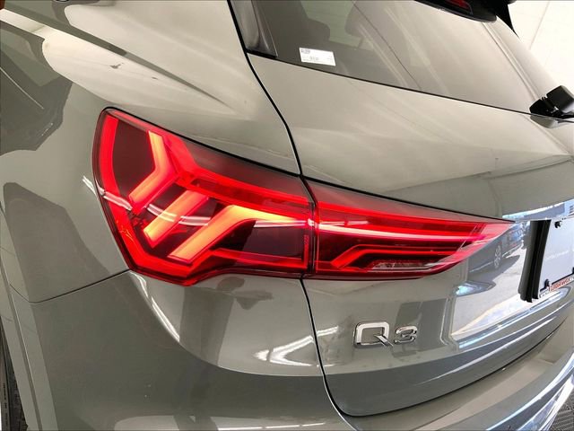 Certified 2023 Audi Q3 2.0T Premium Plus w/ Premium Plus Package image 29