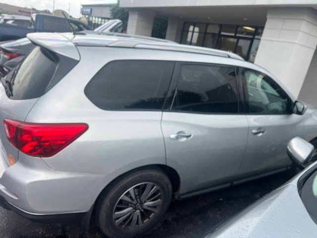 Used 2018 Nissan Pathfinder S AWD/4WD image 5