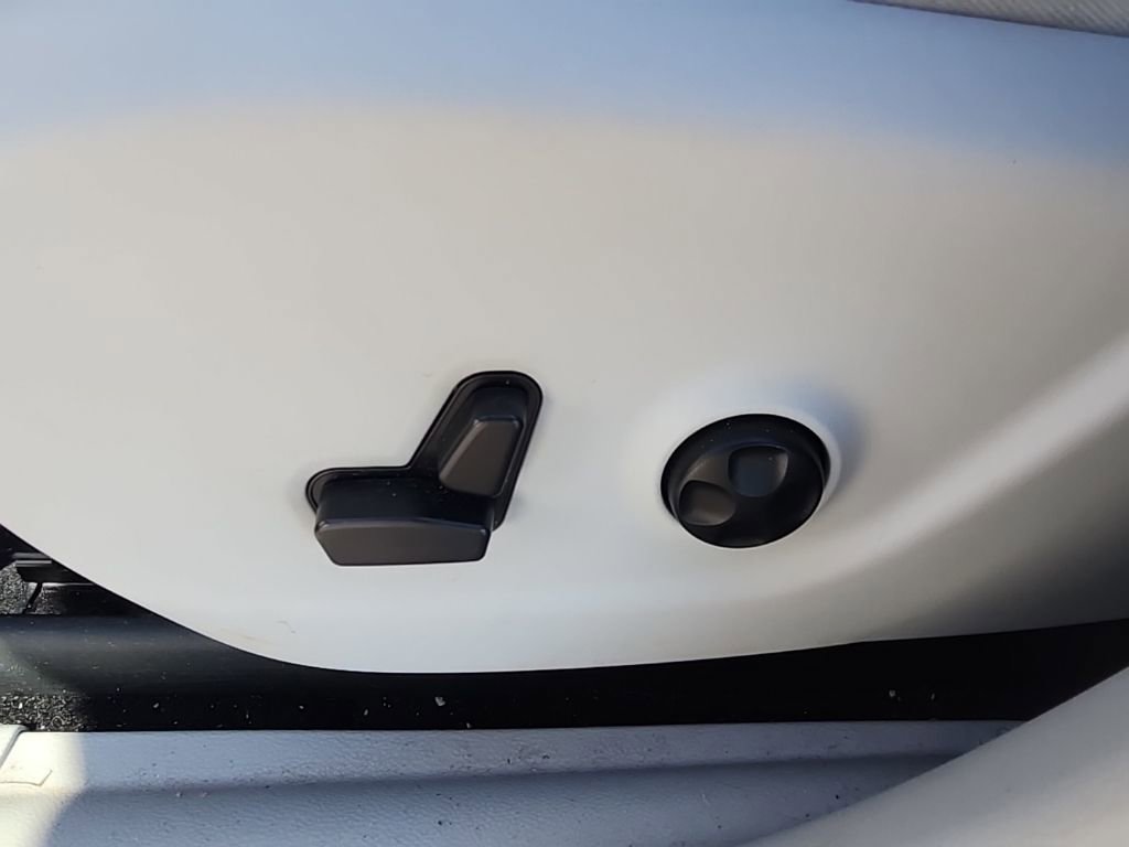 Certified 2020 Jeep Cherokee Limited image 29