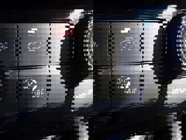 Used 2024 Jeep Compass Latitude image 31