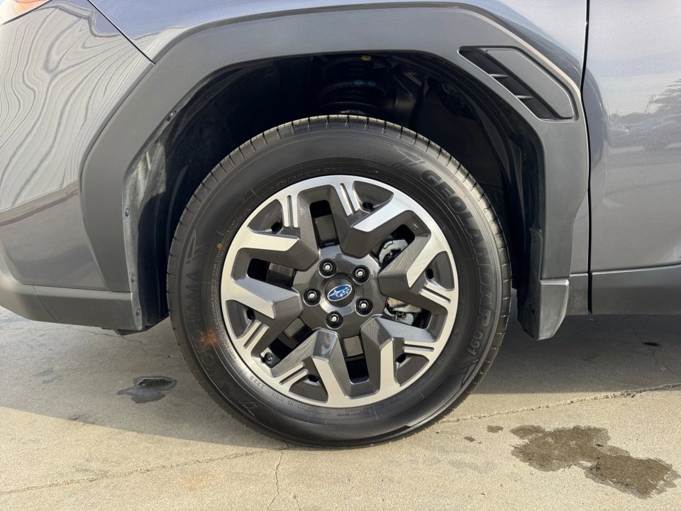 Used 2026 Subaru Forester Premium image 31