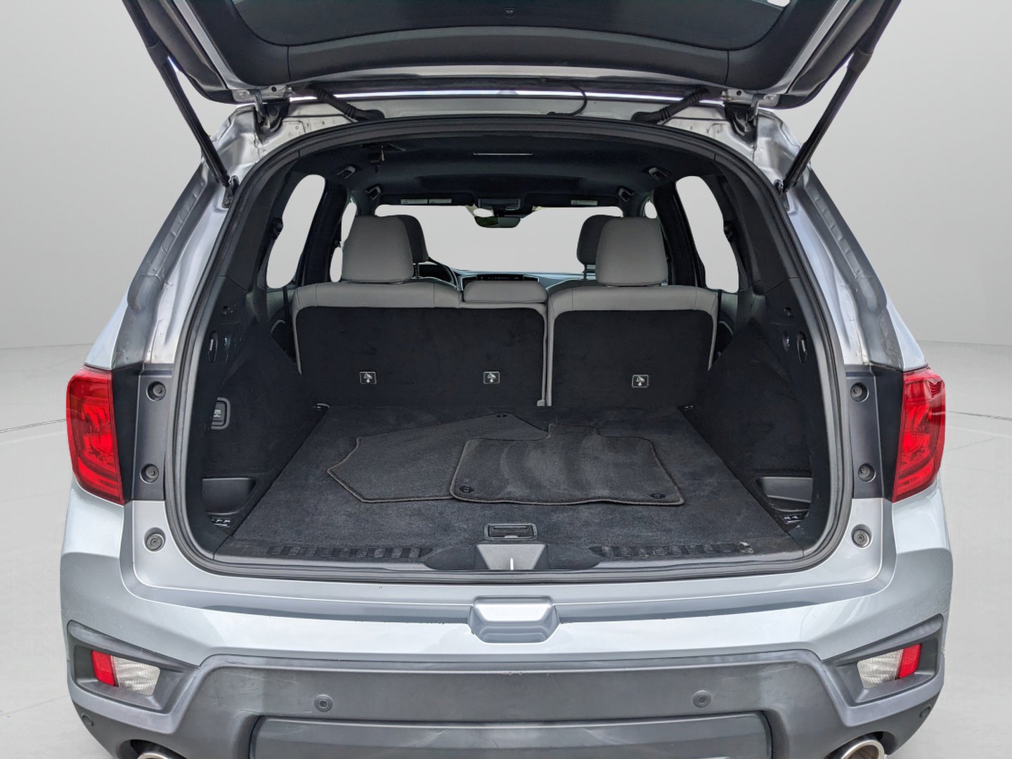 Used 2023 Honda Passport EX-L image 11