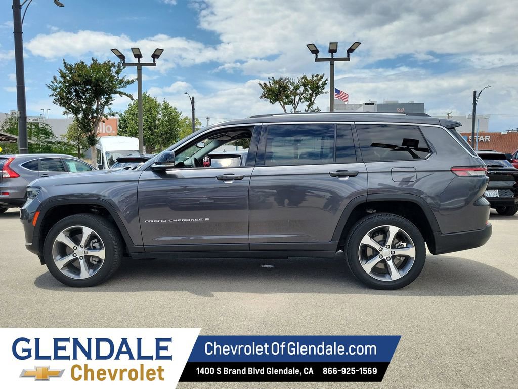 Used 2023 Jeep Grand Cherokee L Limited AWD/4WD image 15