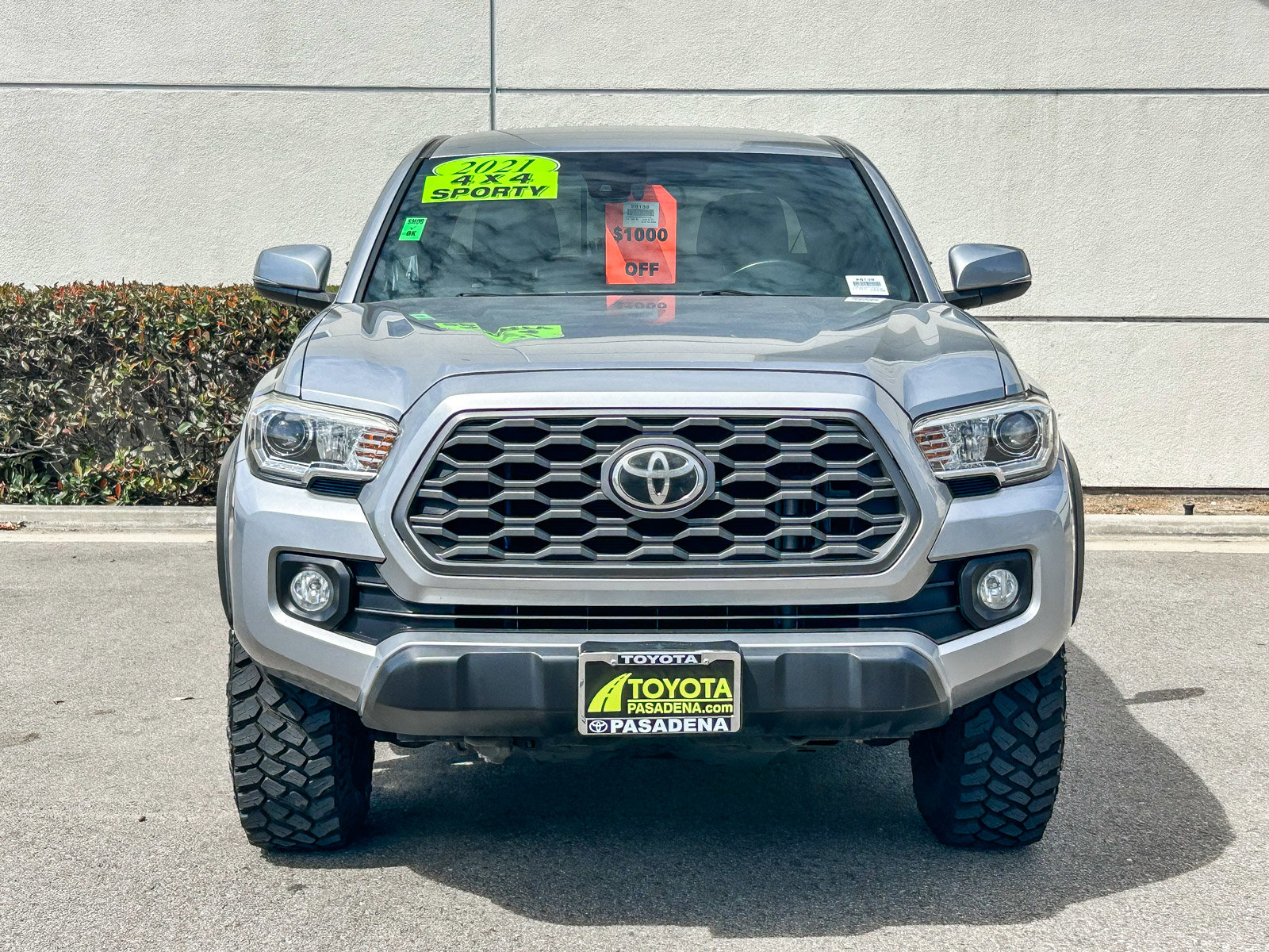 Used 2021 Toyota Tacoma TRD Off-Road w/ Technology Package image 2