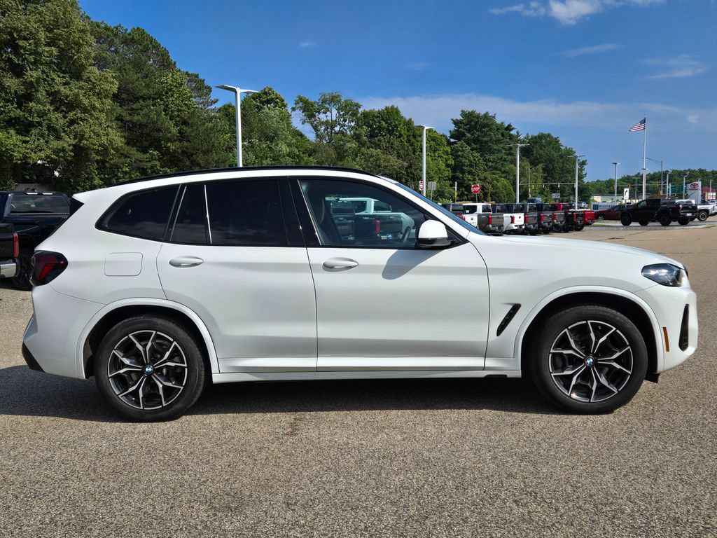Used 2024 BMW X3 xDrive30i w/ Premium Package AWD/4WD image 7