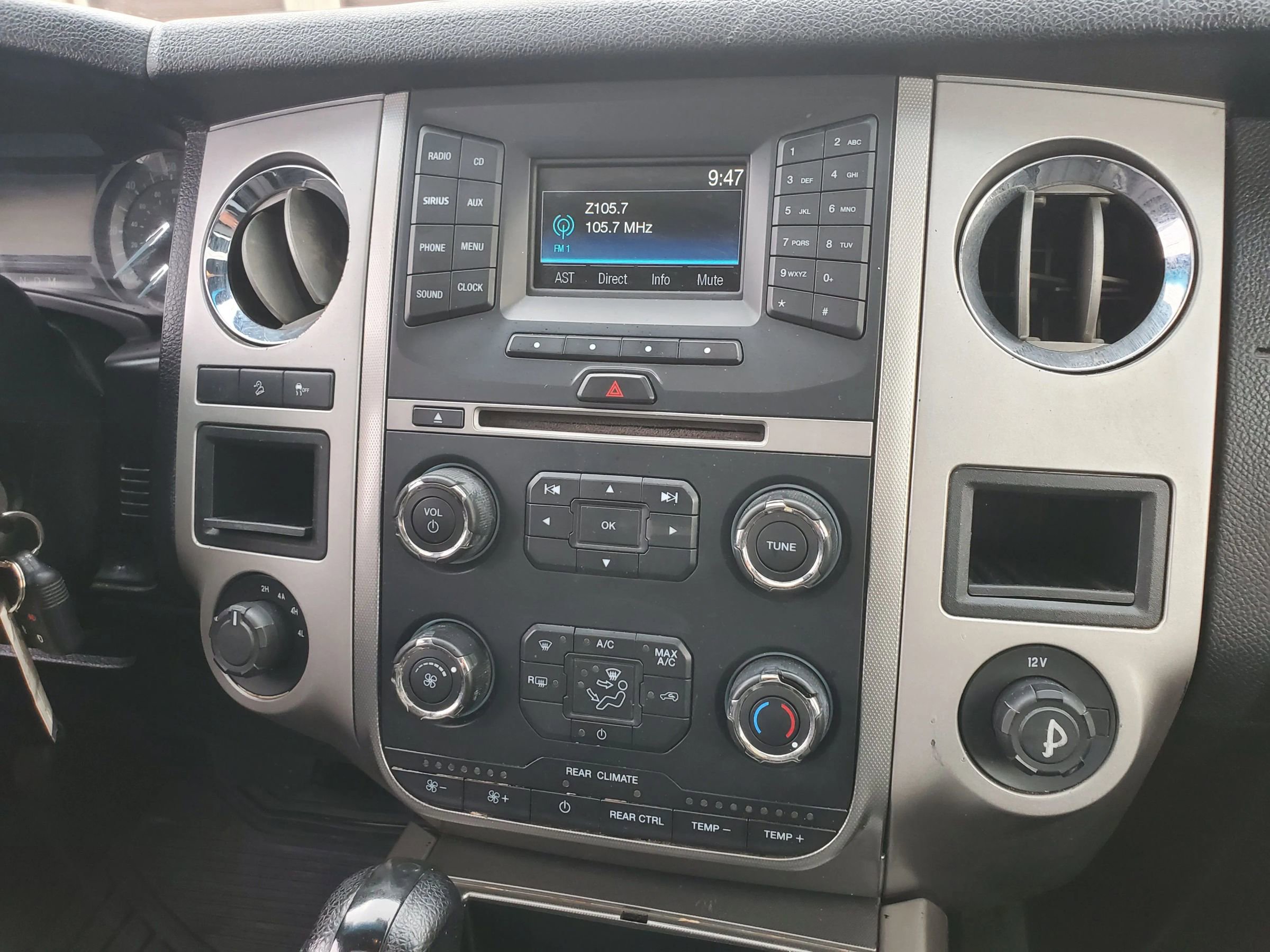 Used 2017 Ford Expedition EL XLT image 41