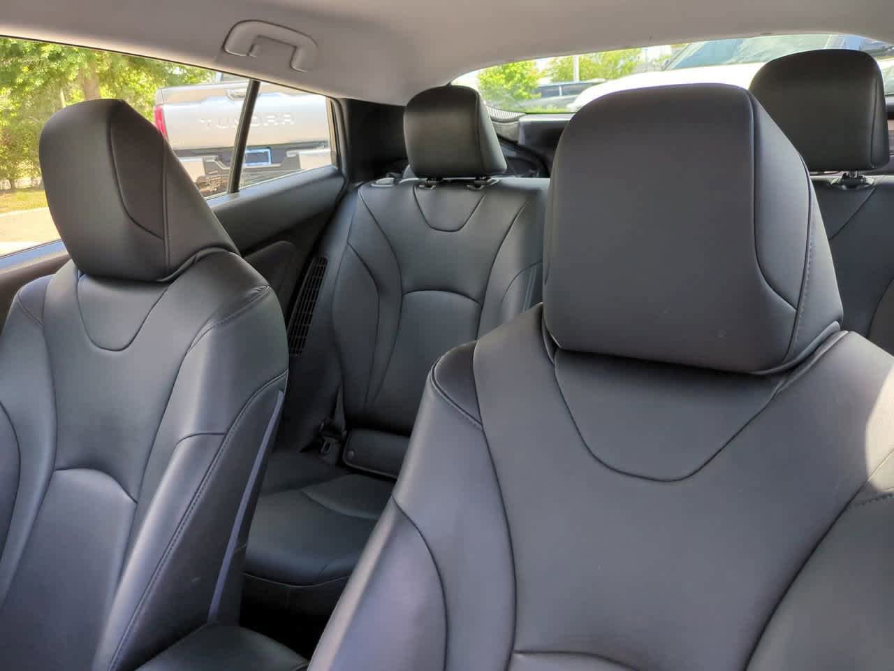 Used 2018 Toyota Prius Prime Premium FWD image 8