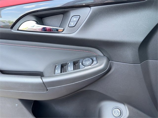 Used 2025 Chevrolet TrailBlazer RS w/ Convenience Package image 21