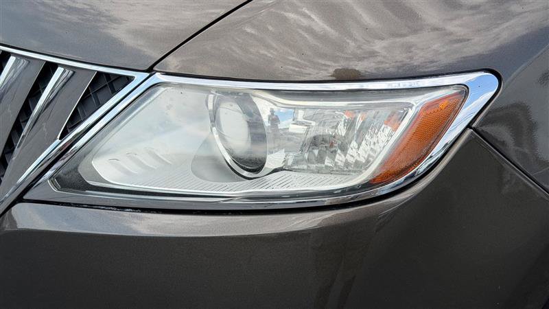 Used 2011 Lincoln MKX 2WD w/ 101A Rapid Spec Order Code image 12