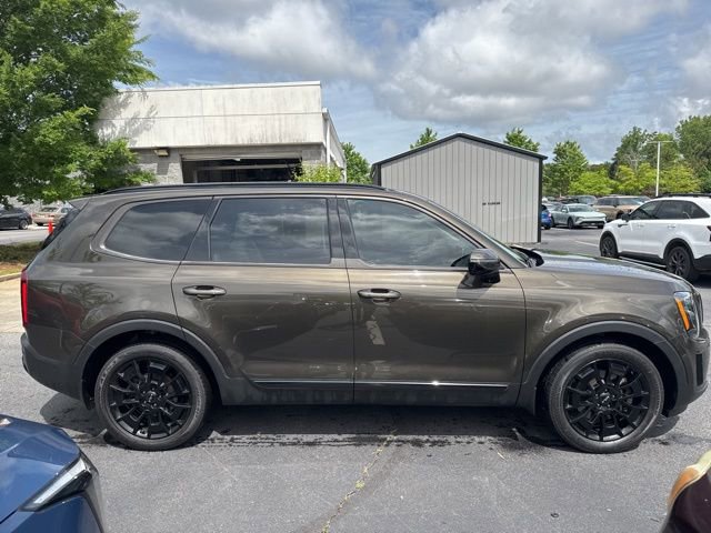 Certified 2022 Kia Telluride SX w/ Nightfall Edition Package AWD/4WD image 7