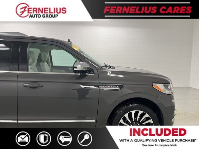 Used 2023 Lincoln Navigator Black Label image 11