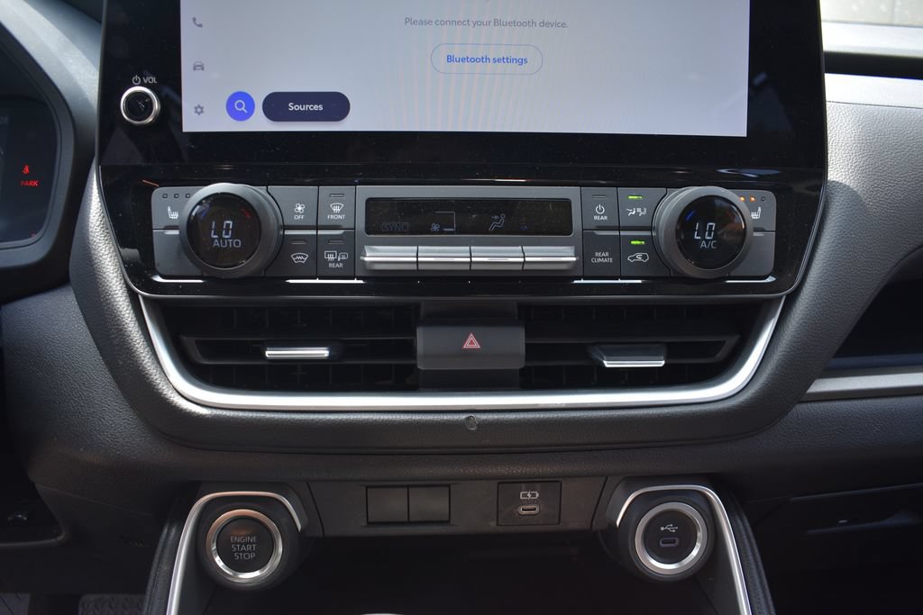 Used 2025 Toyota Grand Highlander FWD image 17