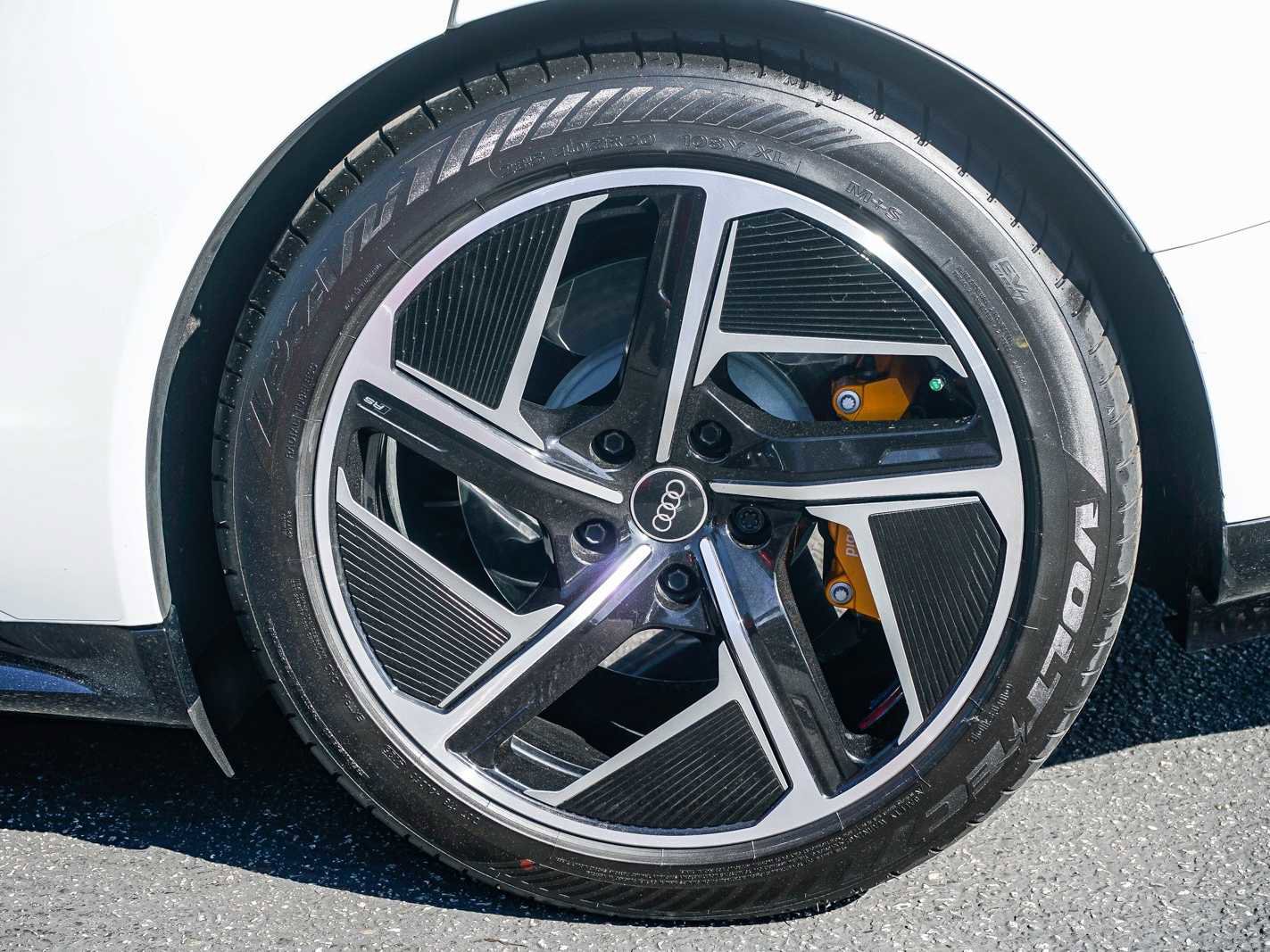 Used 2024 Audi RS e-tron GT image 10