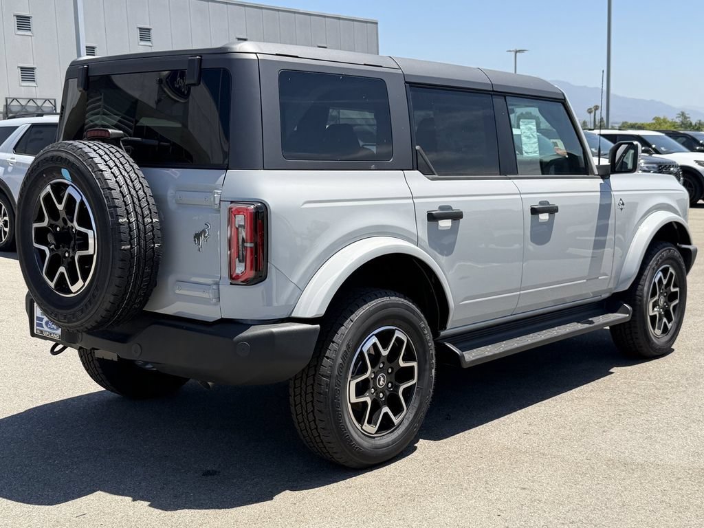 New 2026 Ford Bronco Outer Banks AWD/4WD image 8