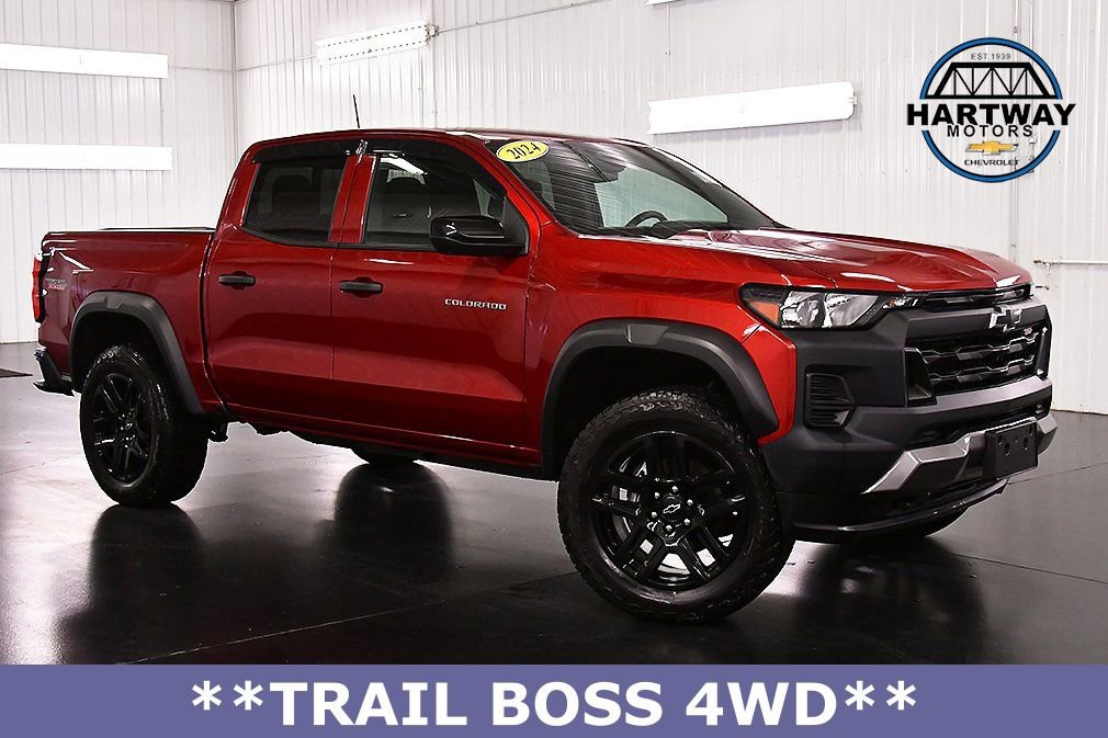 Used 2024 Chevrolet Colorado Trail Boss w/ Technology Package