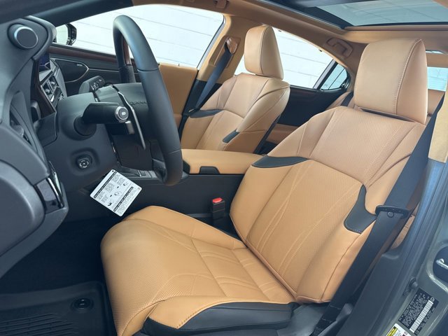New 2025 Lexus ES 350 Ultra Luxury image 15