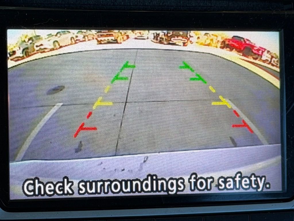 Used 2017 Nissan Versa Note SV image 20