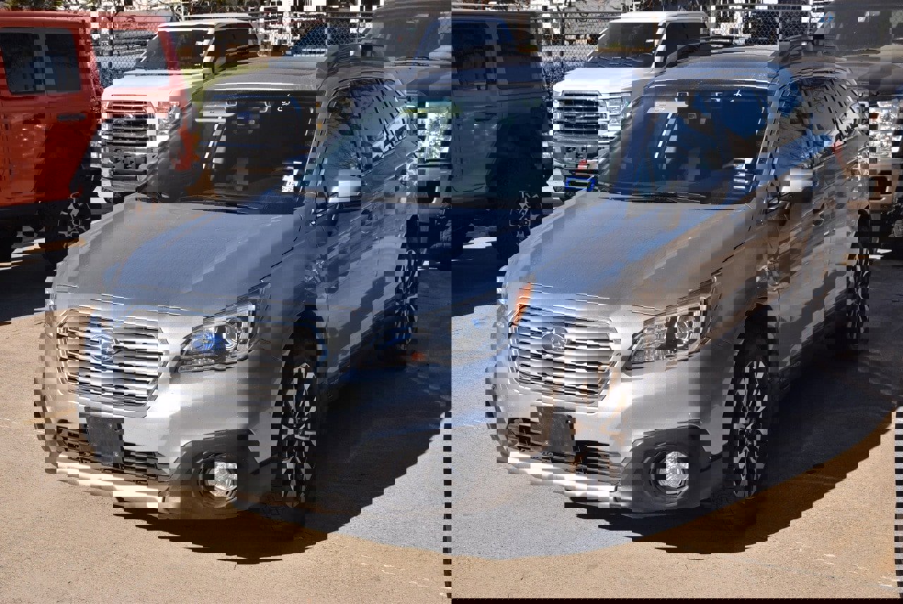 Used 2017 Subaru Outback 2.5i Limited image 1
