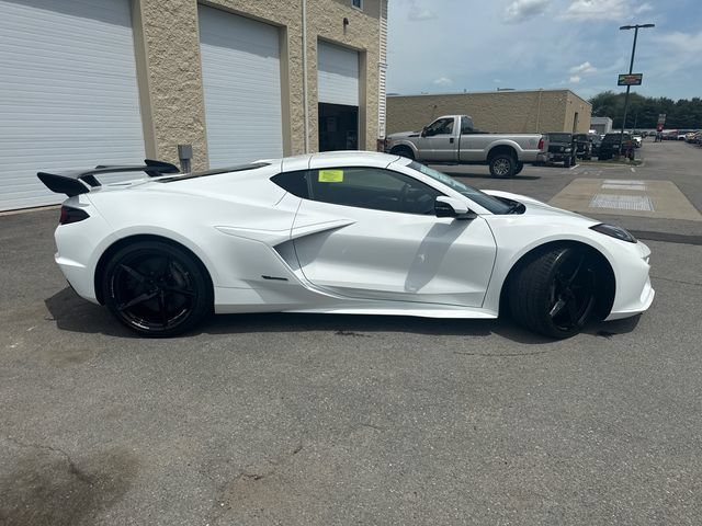 New 2026 Chevrolet Corvette E-Ray w/ ZER Performance Package AWD/4WD image 11