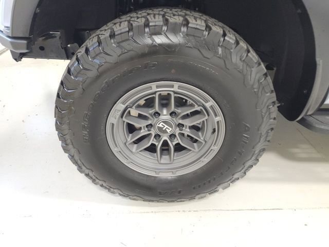 Used 2025 Ford F150 Raptor image 54