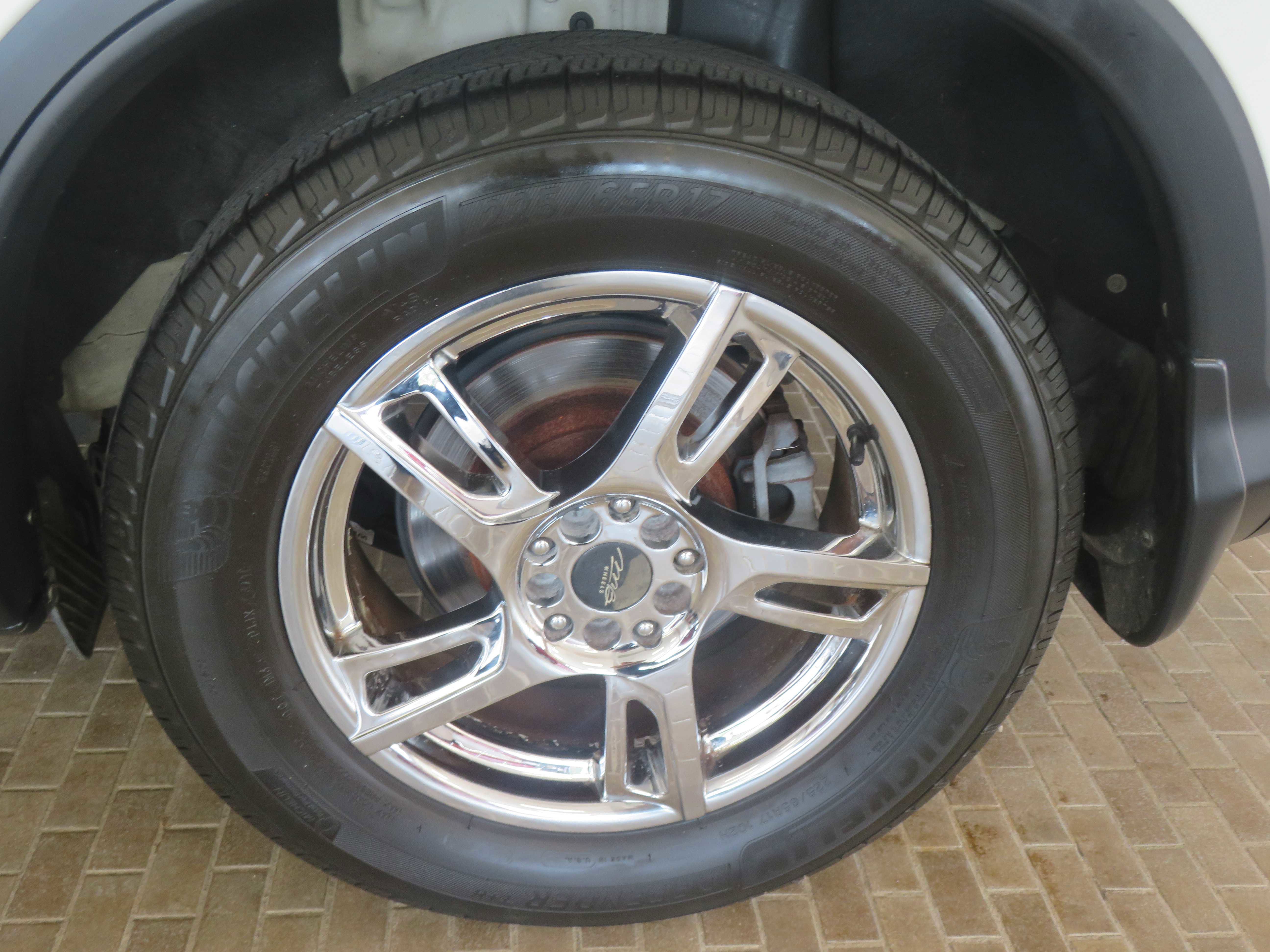 Used 2015 Honda CR-V LX image 9