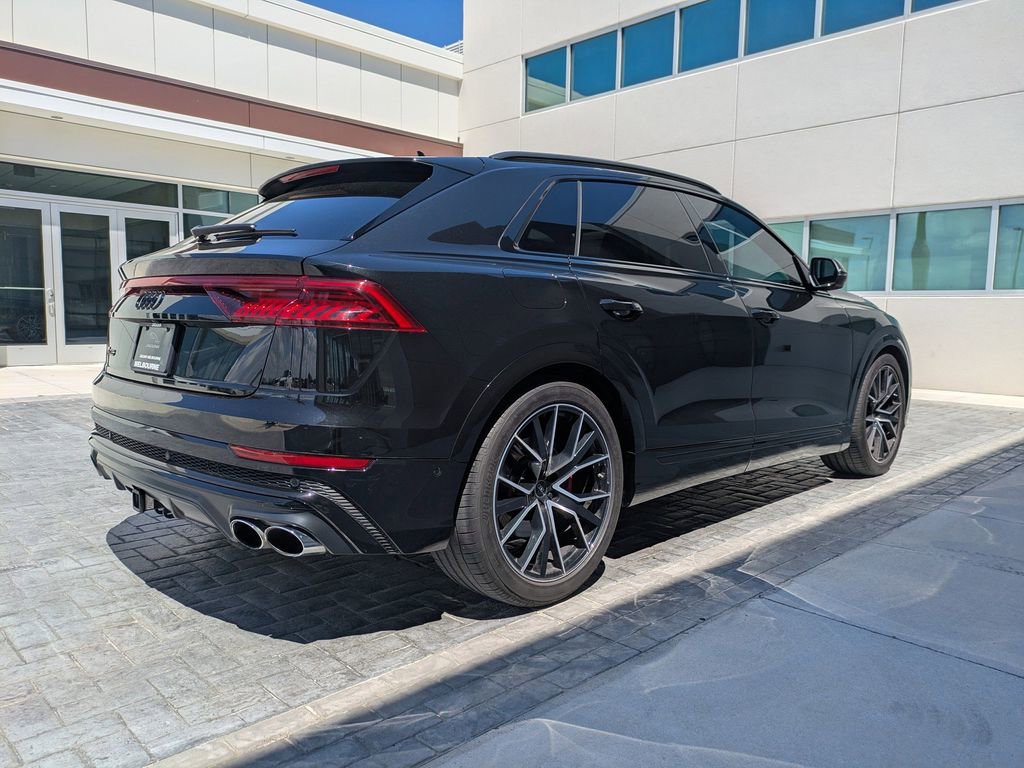 Used 2022 Audi SQ8 Premium Plus w/ Executive Package image 5