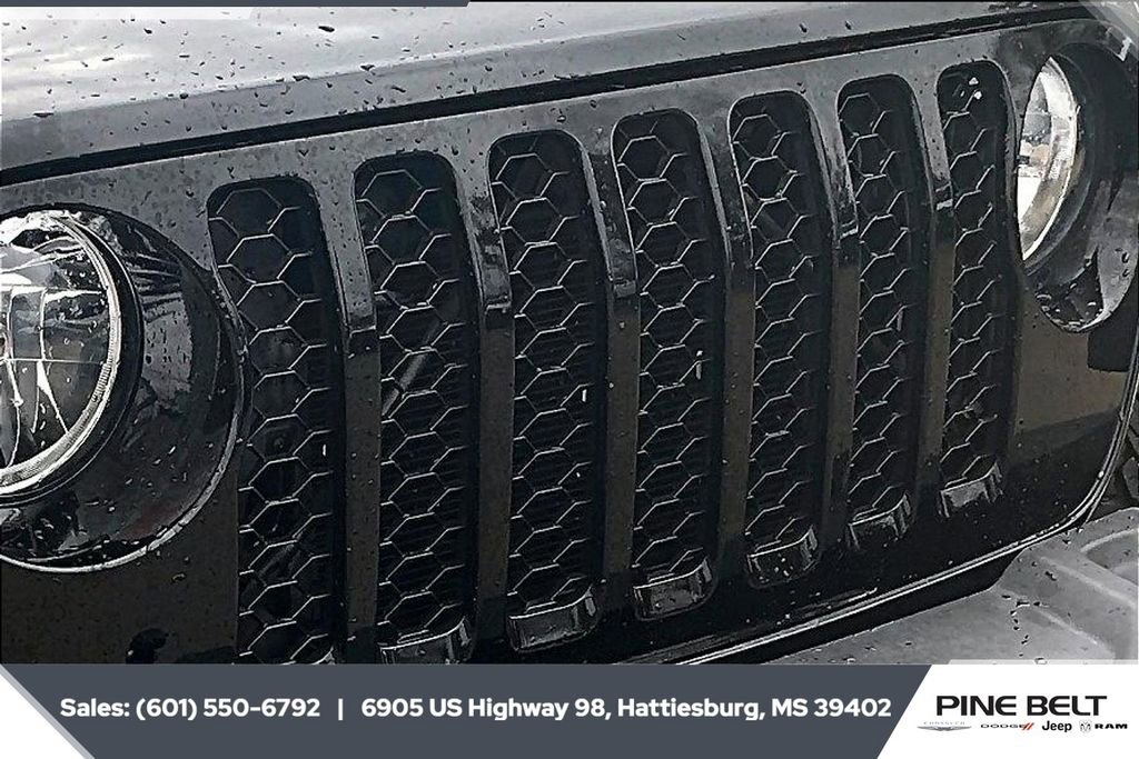 Used 2021 Jeep Gladiator Willys image 21
