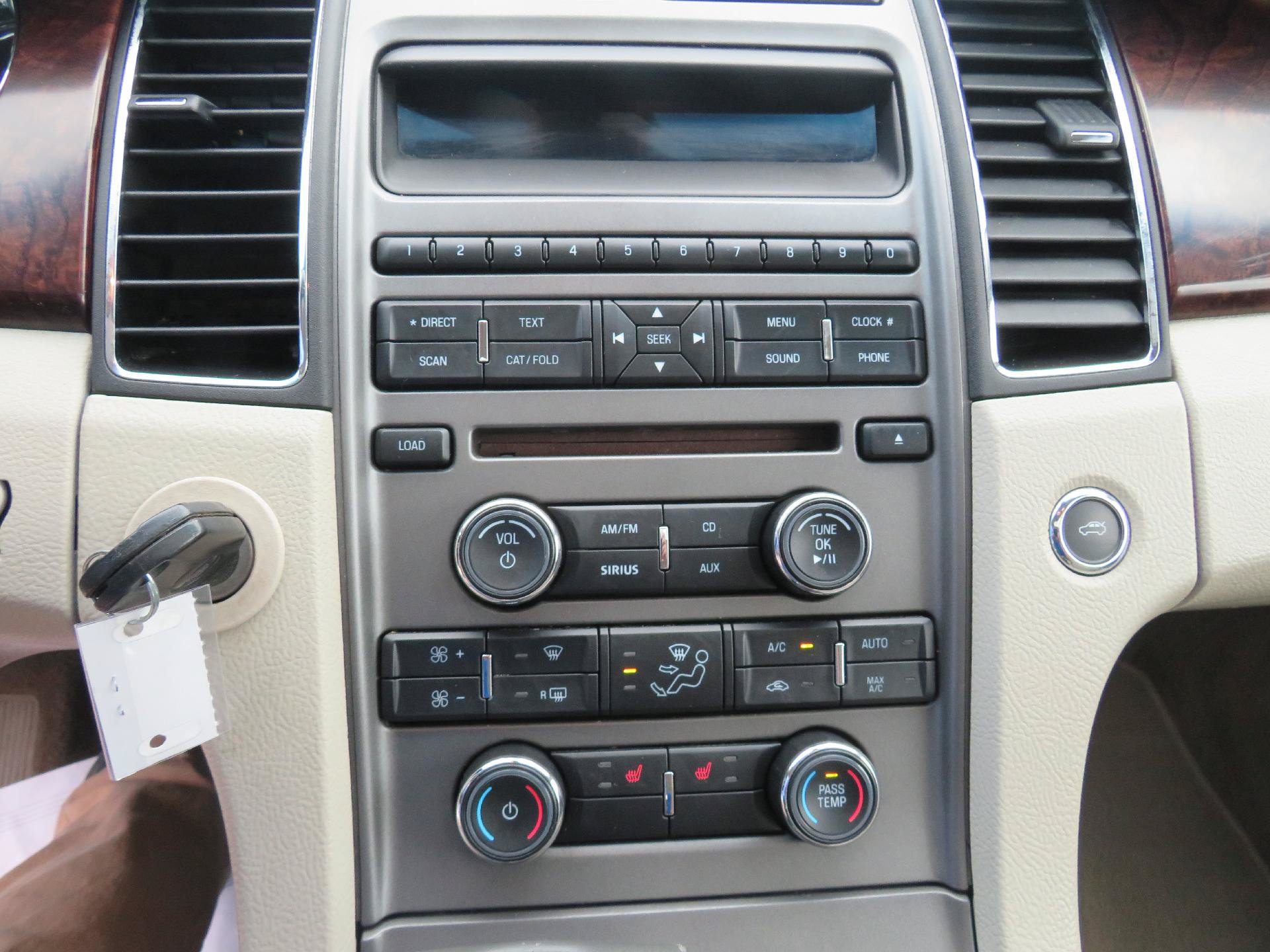 Used 2011 Ford Taurus SEL w/ 201A Rapid Spec Order Code FWD image 5