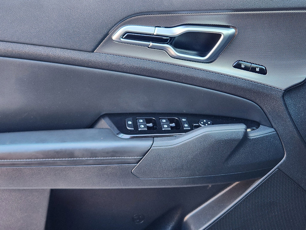 Certified 2024 Kia Sportage SX image 22