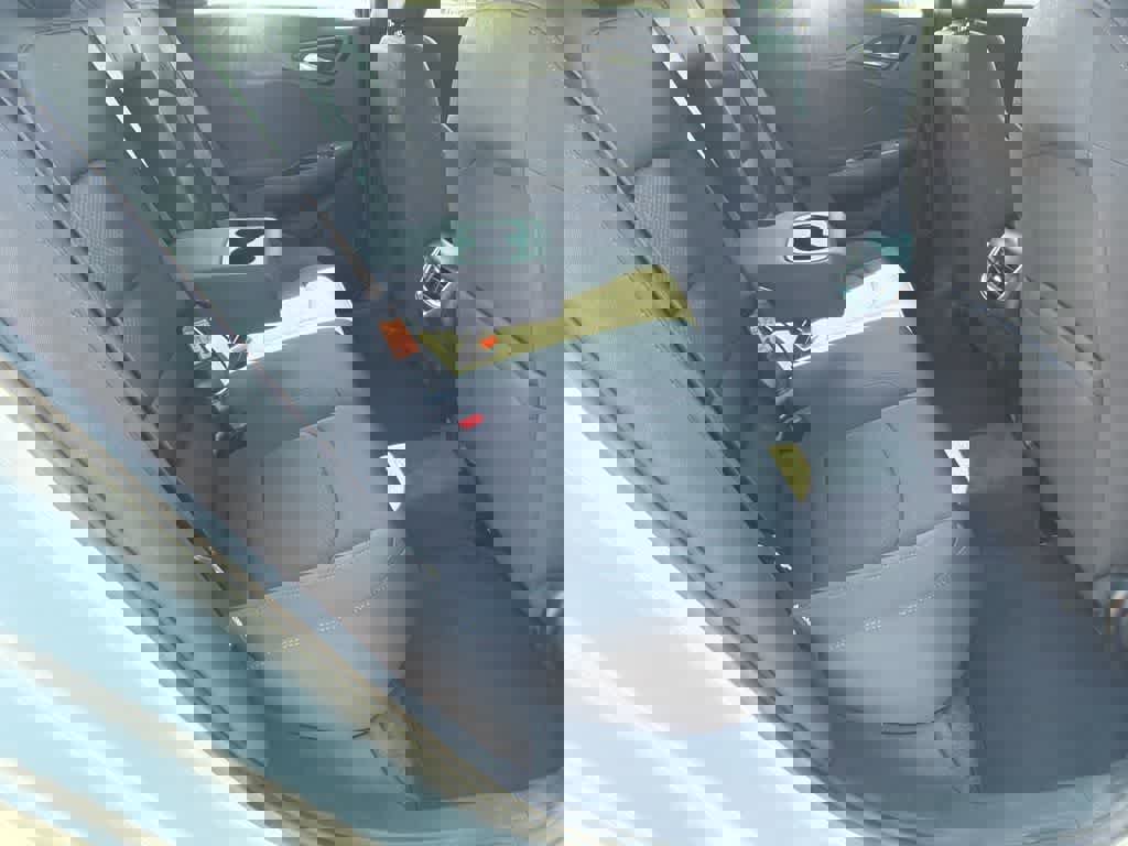 Used 2024 Chevrolet Malibu LT FWD image 14