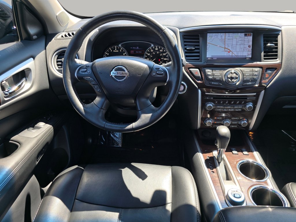 Used 2016 Nissan Pathfinder SL w/ SL Premium Package AWD/4WD image 3