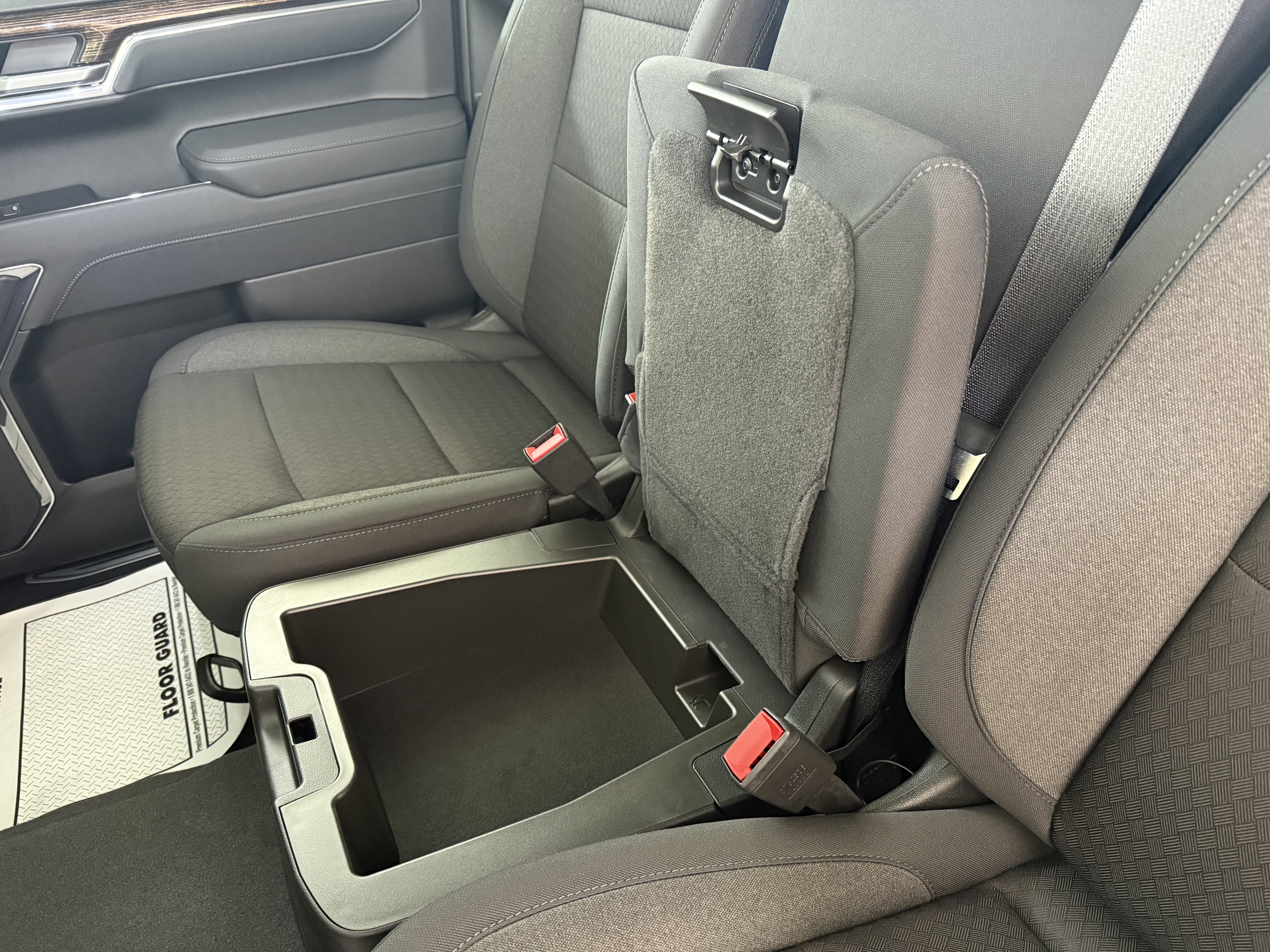 New 2026 GMC Sierra 1500 Elevation image 32