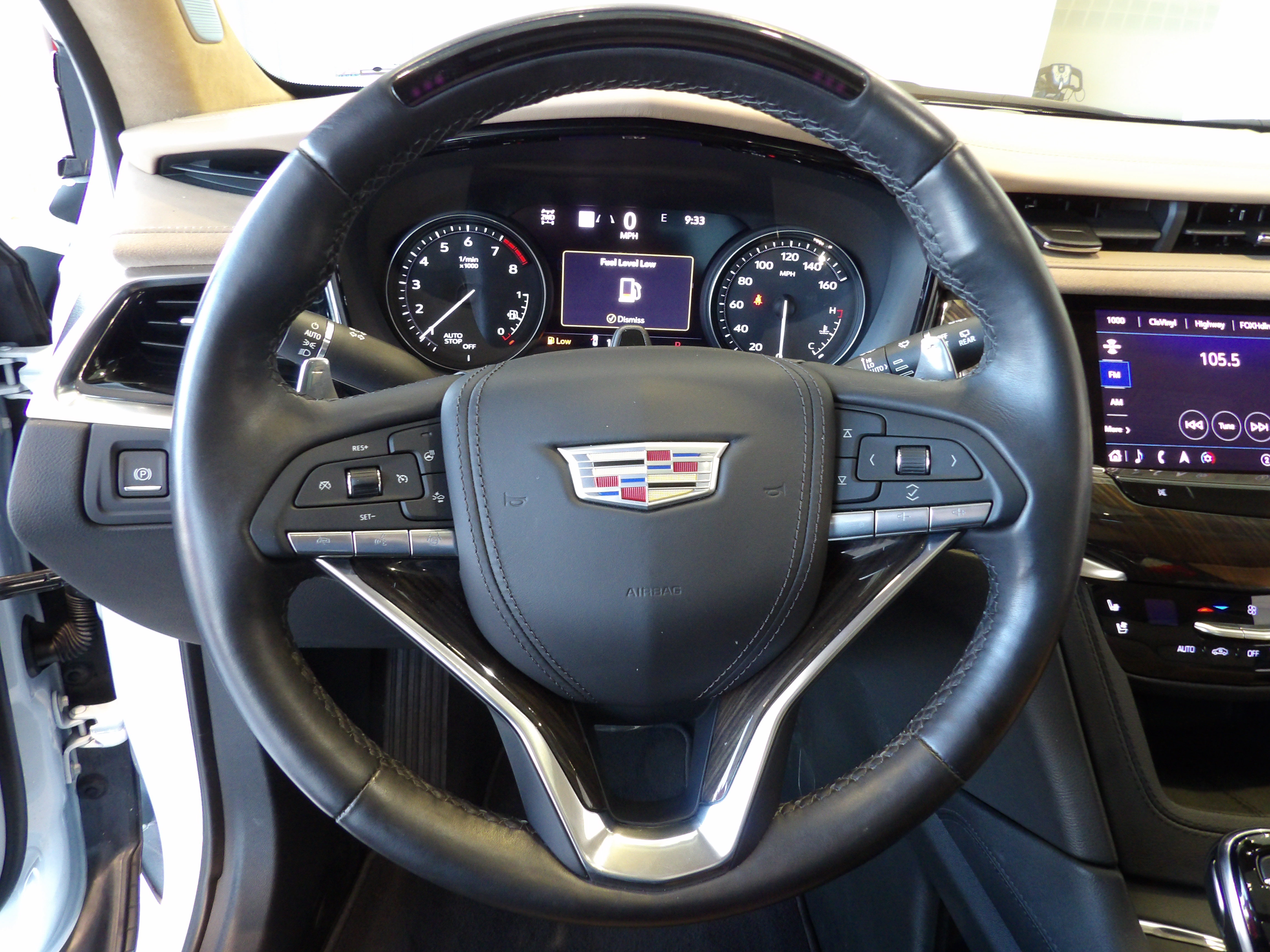 Used 2025 Cadillac XT6 Sport w/ Platinum Package AWD/4WD image 12